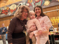 20251121 - Petra Bragenitz, Tochter und Enkelin Geneviève